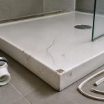 Inconvénient du receveur douche résine : les pièges à éviter